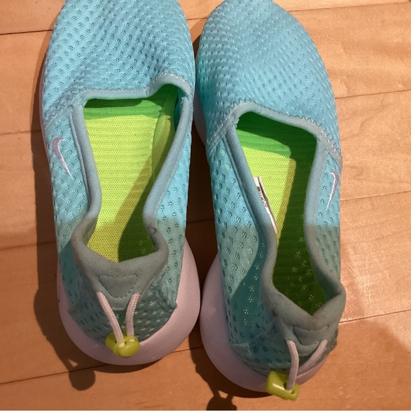 Light blueNike size 6 - Picture 3 of 5